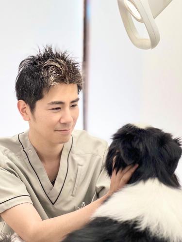 完全週休3日・月給30万〜40万！予約制で丁寧に寄り添う医療
