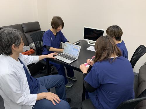 動物看護師（正社員）｜専門も一次診療も学べる病院